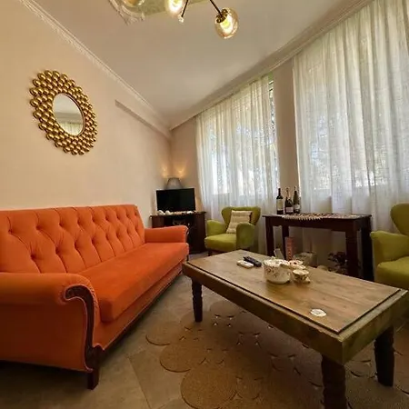 Paula's Apartment *