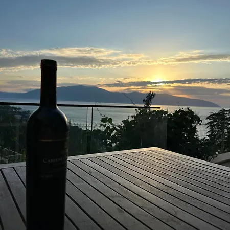 Paula's * Vlorë